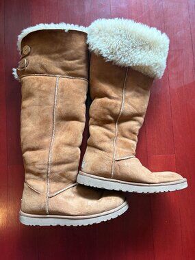 UGG Shearling OTK Bailey Button Boot | Chesnut | Size 9